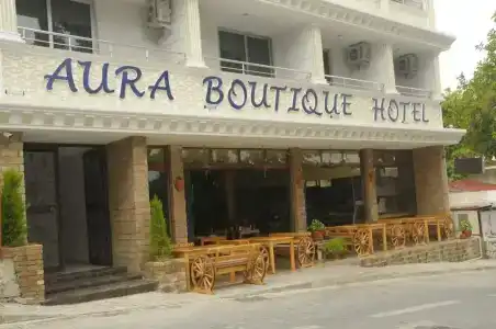 Aura - 4
