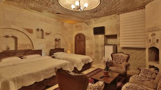 Family Cave Suite - 12