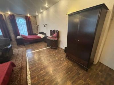 Viktorija - 25