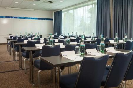 Park Inn by Radisson Frankfurt Airport - 81