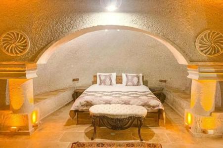 Risus Cave Suites - 21
