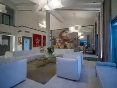 Royal Marmin Bay Boutique & Art - 6