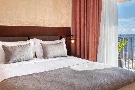 Domes of Corfu, Autograph Collection - 38