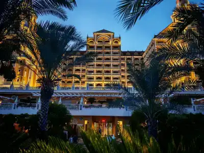 Royal Holiday Palace - 48