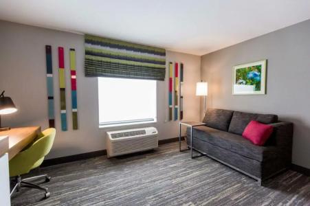 Hampton Inn Bismarck - 26