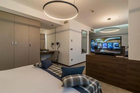 Rosslyn Dimyat Varna - 95