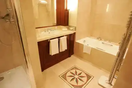 Hôtel Napoleon Paris - 96