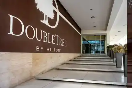 DoubleTree By Hilton Milan - 9