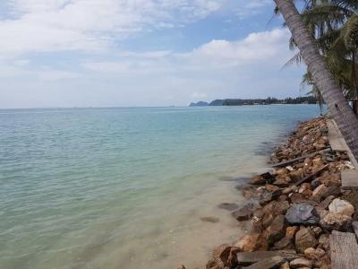 First Villa Beach Resort - 3