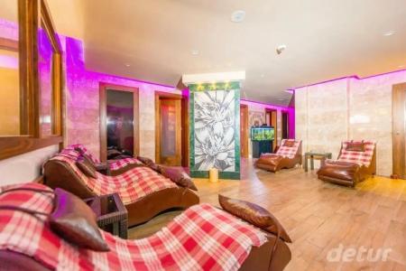 Lavinia Apart & - 28