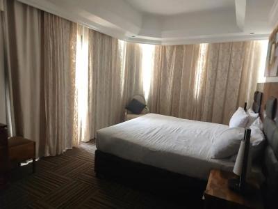 Ewan Ajman Suites - 16