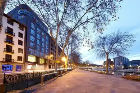 Barcelo Bilbao Nervion - 43