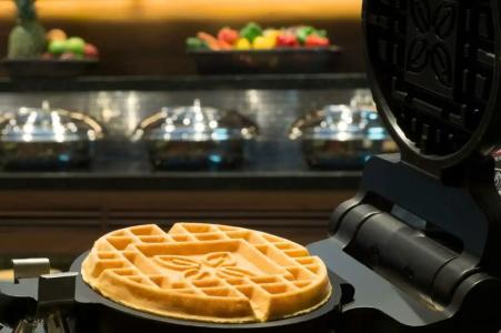 Hilton Garden Inn Dubai Al Muraqabat - Deira - 42