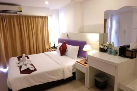 Armoni Patong Beach - 42