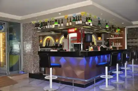 Lavinia Apart & - 57