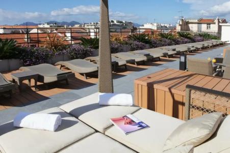 Best Western Premier Le Patio des Artistes Wellness Jacuzzi - 24