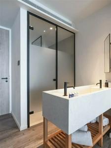 Flamingo Paradise Beach - Adults Only - 33