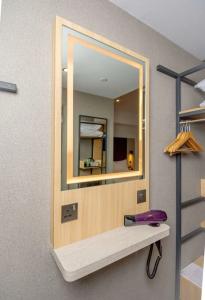Premier Inn Dubai International Airport - 38