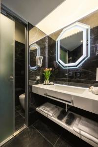 Dharma Luxury - 21