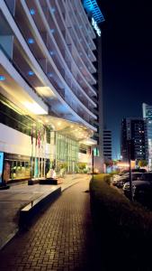 TIME Oak & Suites - 13
