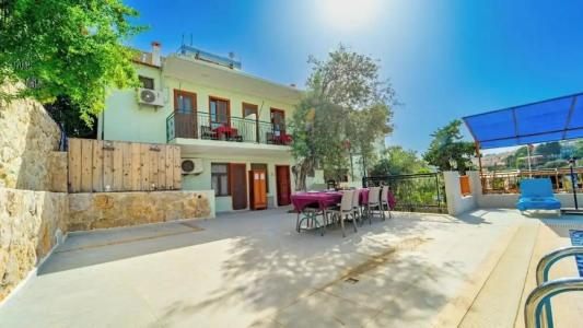 St. Nicholas Pension - 18