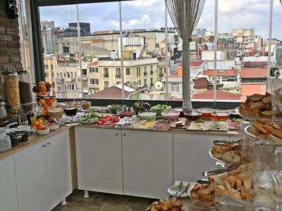 Taksim Line - 8