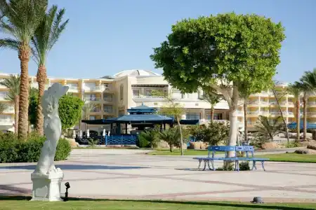 Palm Royale Resort - Soma Bay - 34