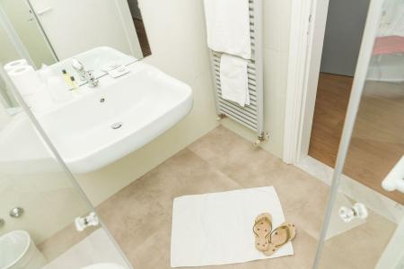 Helios & Restaurant - 45