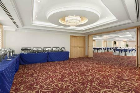 Howard Johnson Bur Dubai - 70