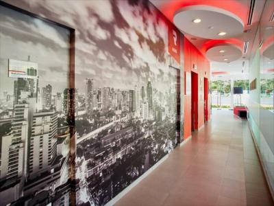 Red Planet Bangkok Asoke - SHA Extra Plus - 64
