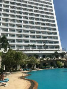 Royal Twins Palace - 16