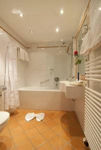 Rheinischer Hof - 56