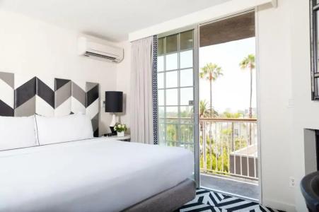 Chamberlain West Hollywood - 54