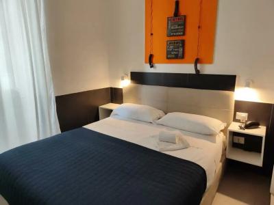 Ideal City Walk - 59