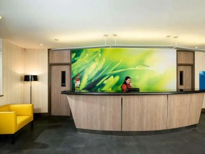 Novotel World Trade Centre Dubai - 35