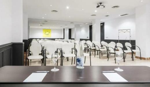 Ilunion Bel-Art - 93