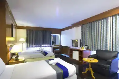 Silom Avenue Inn - 1