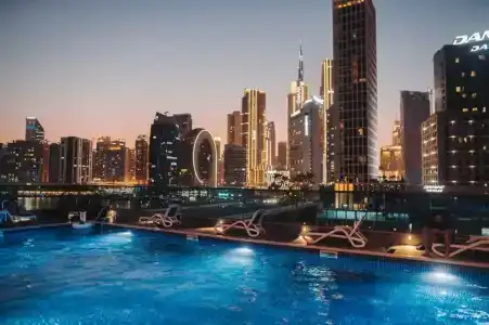 Radisson Blu, Dubai Canal View - 1