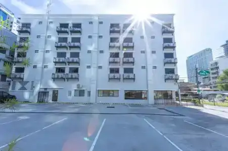Sabai Inn - 5