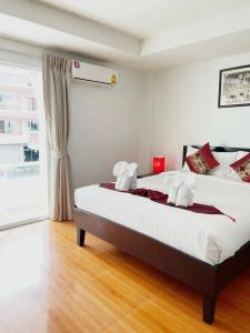 Silver Resortel - 3