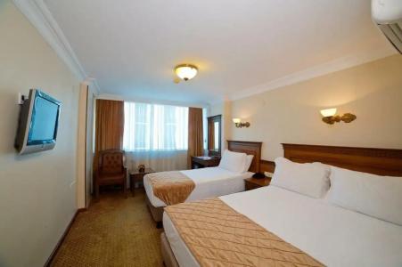Grand Unal - 83
