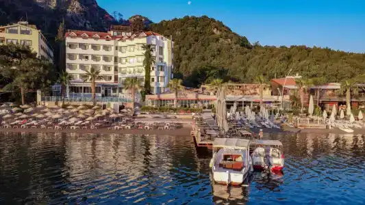 MARBAS SELECT BEACH , Adult Only 14 Plus - 86