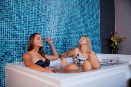 Palm Beach Resort Families and Couples only - 26