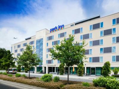 Park Inn by Radisson Frankfurt Airport - 37