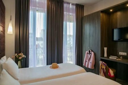 GOLDEN TULIP CANNES de PARIS - 88