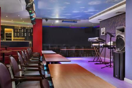 Howard Johnson by Wyndham Abu Dhabi - 43