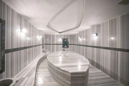 The Sansa & Spa - 35