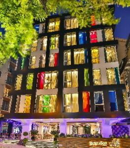 Business Life Boutique & Spa - 69