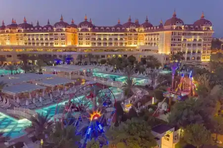 Royal Alhambra Palace - 1