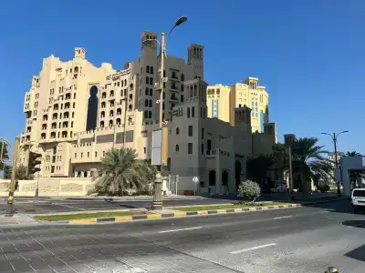 Wyndham Garden Ajman Corniche - 3